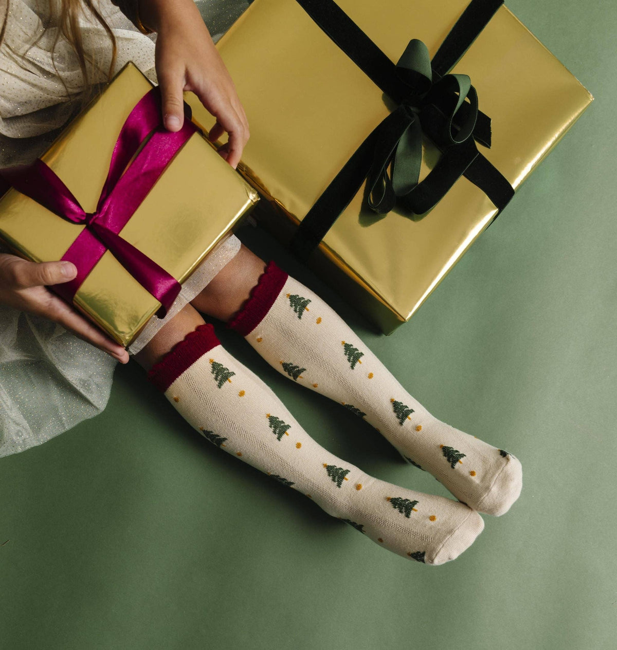 Tree Farm Scalloped Knee Socks