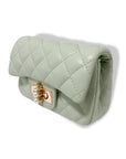 Pearl Closure Quilted Purse Black