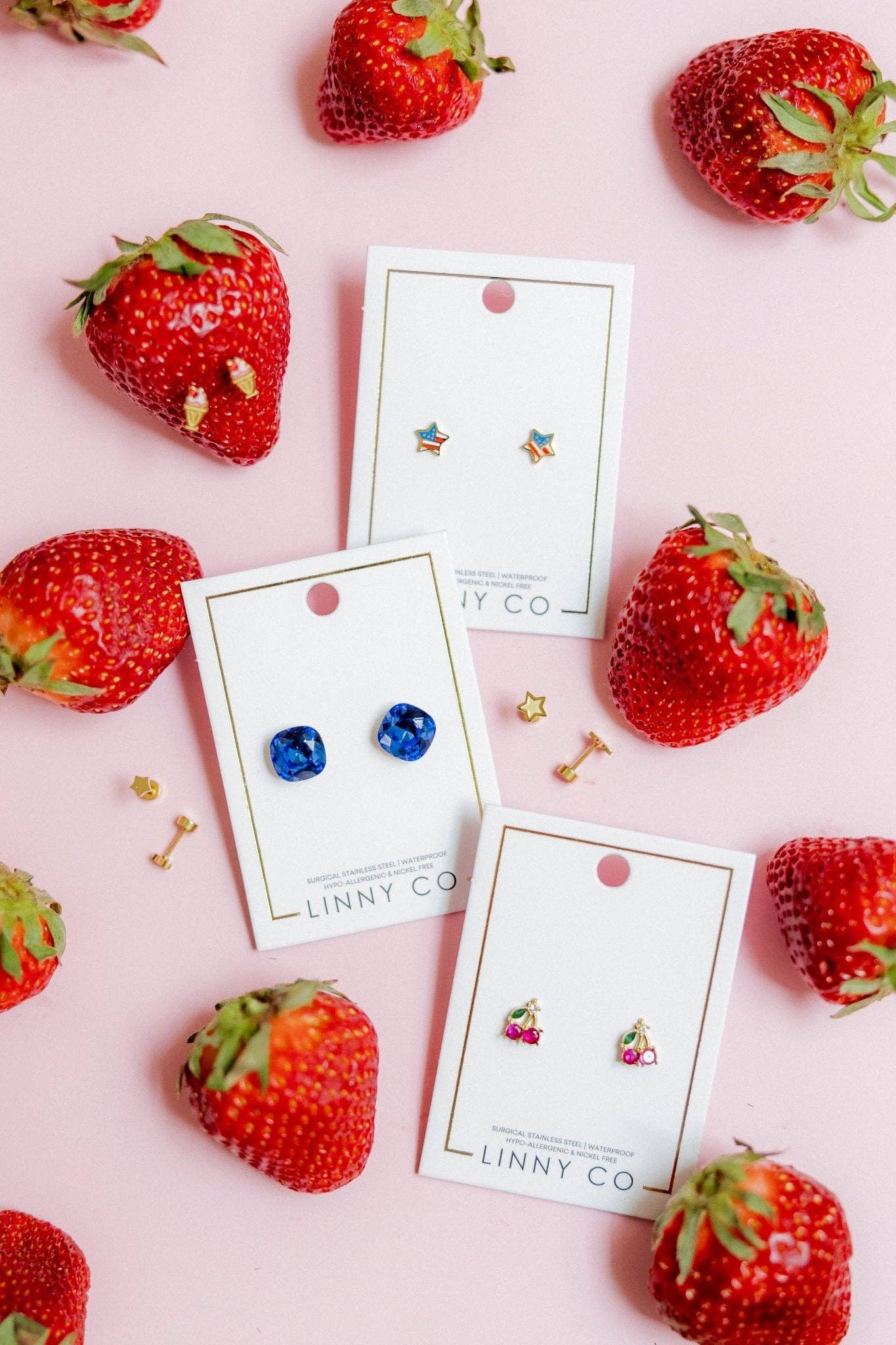 Screwback Stud Earrings - Cherry